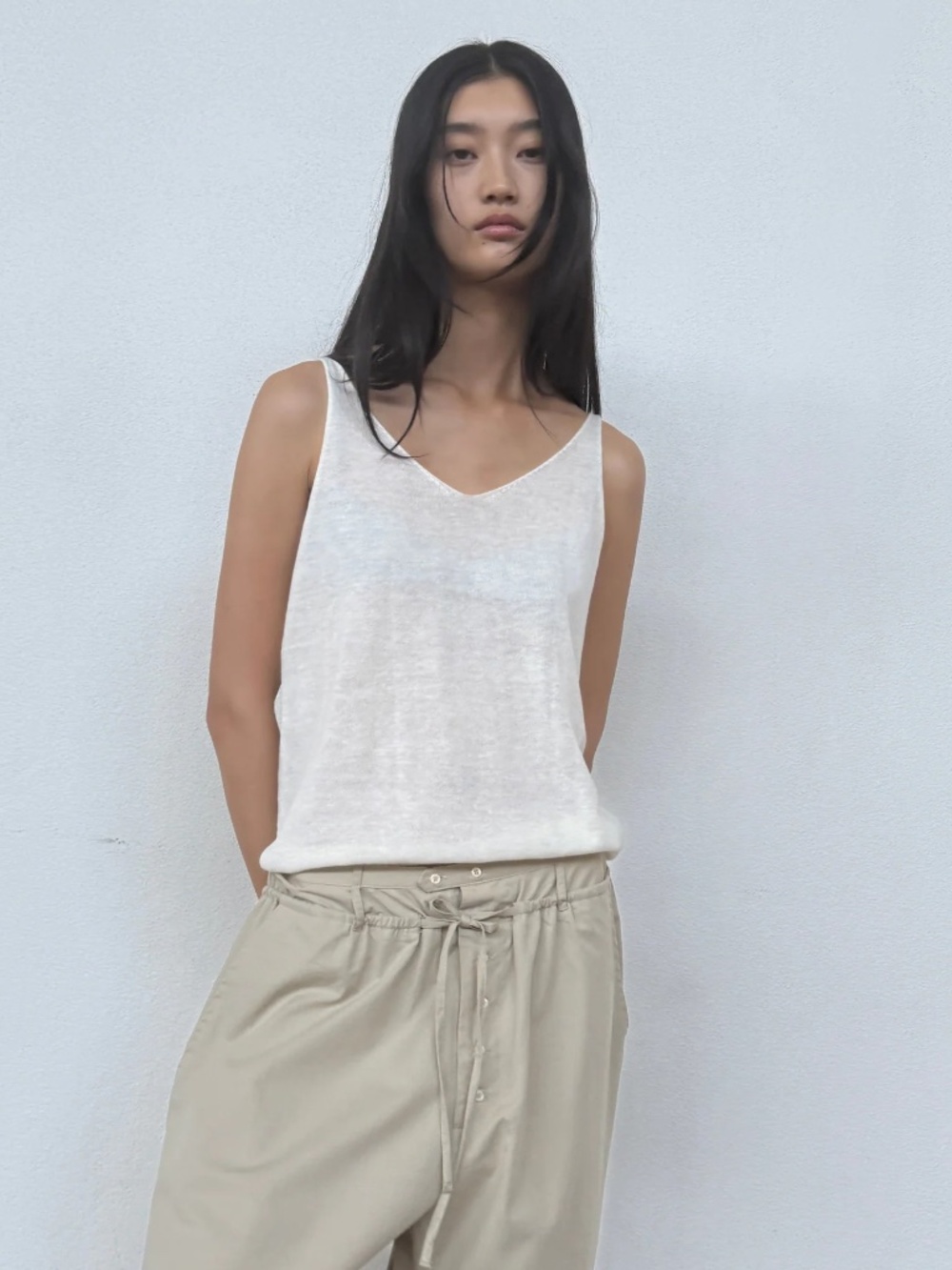 DEIJI STUDIOS The Rolled Knit Top In Off White Fine Knit Organic Cotton FW 2025